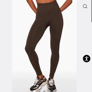 SET ACTIVE - Sculptflex Leggings / Color: Espresso Brown / Size: medium